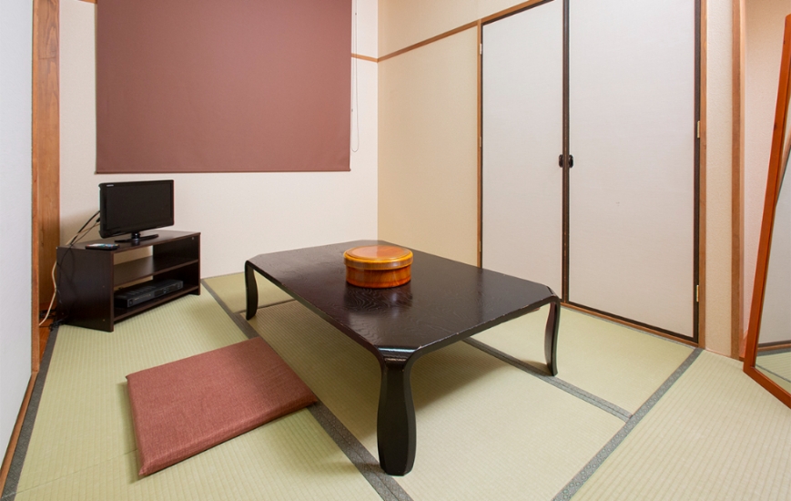 玉泉院 南大分会館