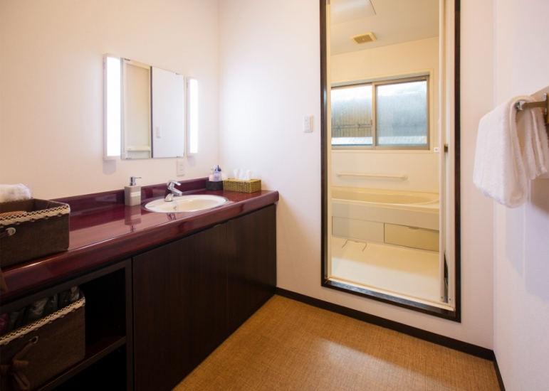 玉泉院荒田会館