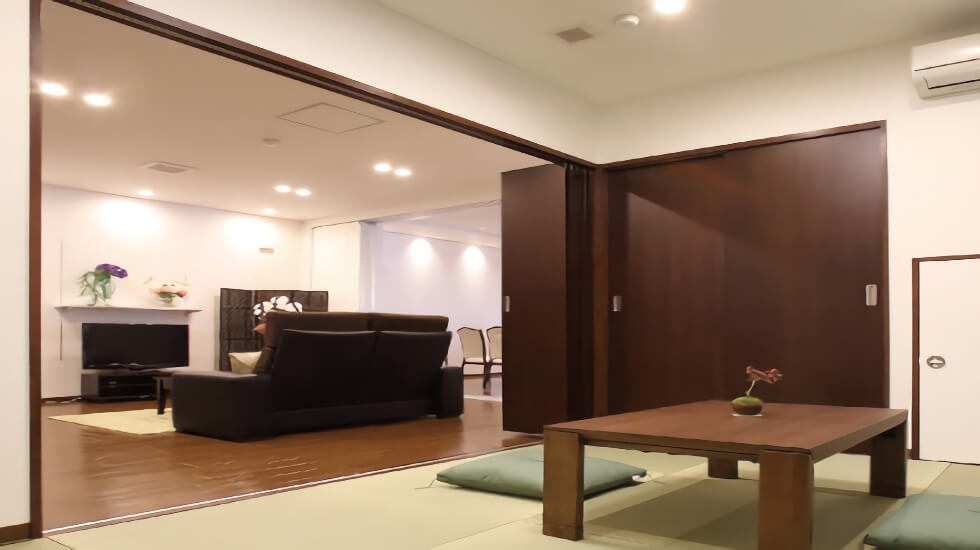 家族葬邸宅 オクリエ