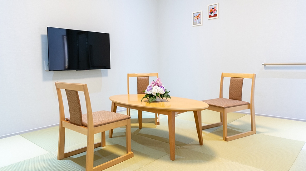 鶴間ほうさい殿