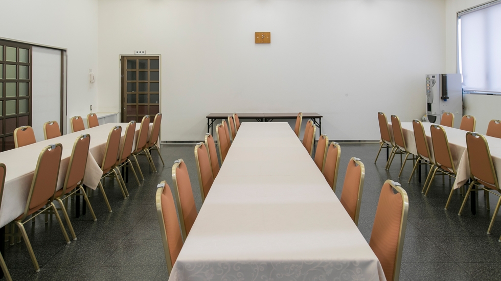 港ファミリーホール