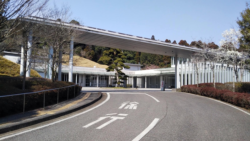 山桑メモリアルホール