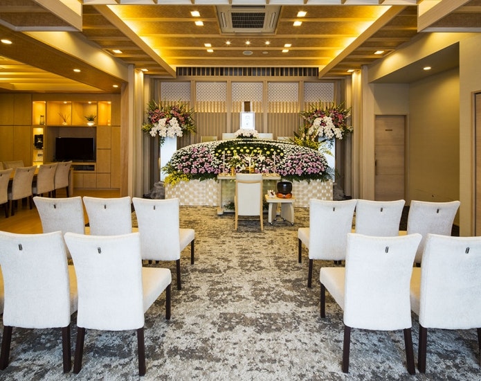 自由な家族葬 千の風 宝塚歌劇場前ホール