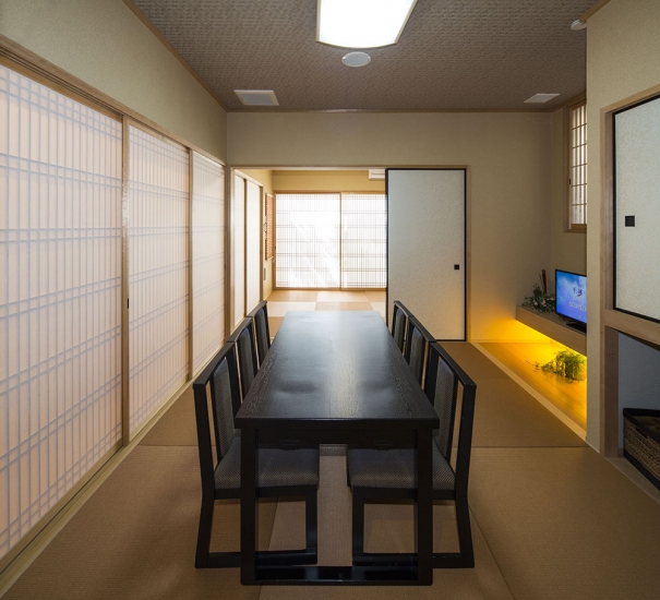 自由な家族葬 千の風 宝塚歌劇場前ホール