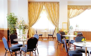 天国社春日会館