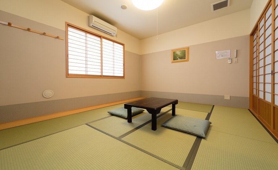 川西多田飛翔殿