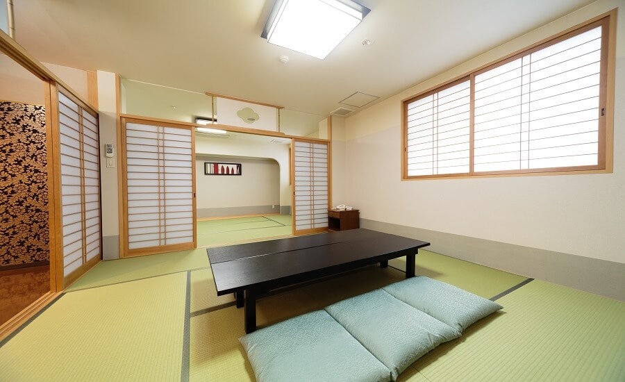 川西多田飛翔殿