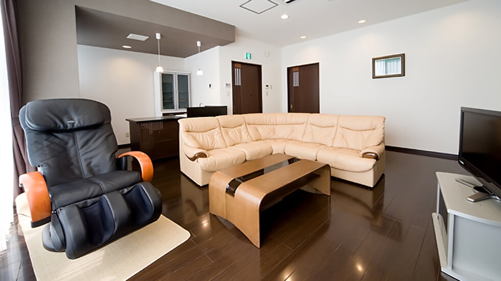 セレモニーホール内野口