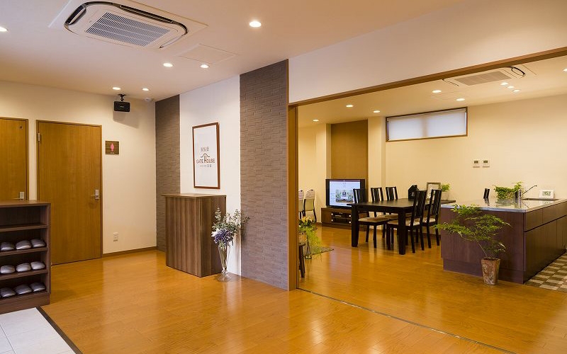 メモリーハウス 東大阪衣摺