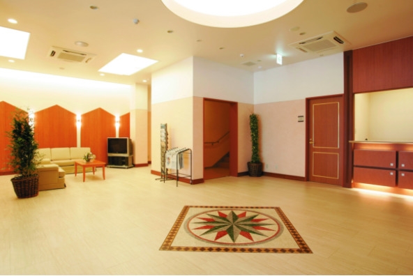 あいネットホール中島