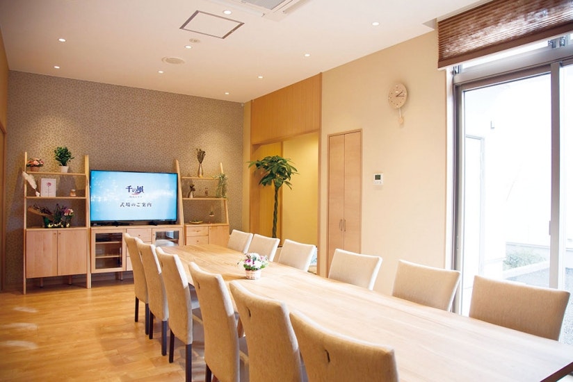 自由な家族葬 千の風 箕面ホール