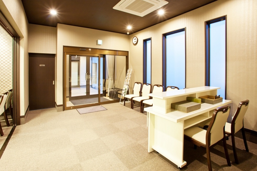 家族葬ホール臼井