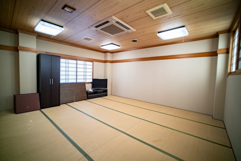 徳重南家族斎場