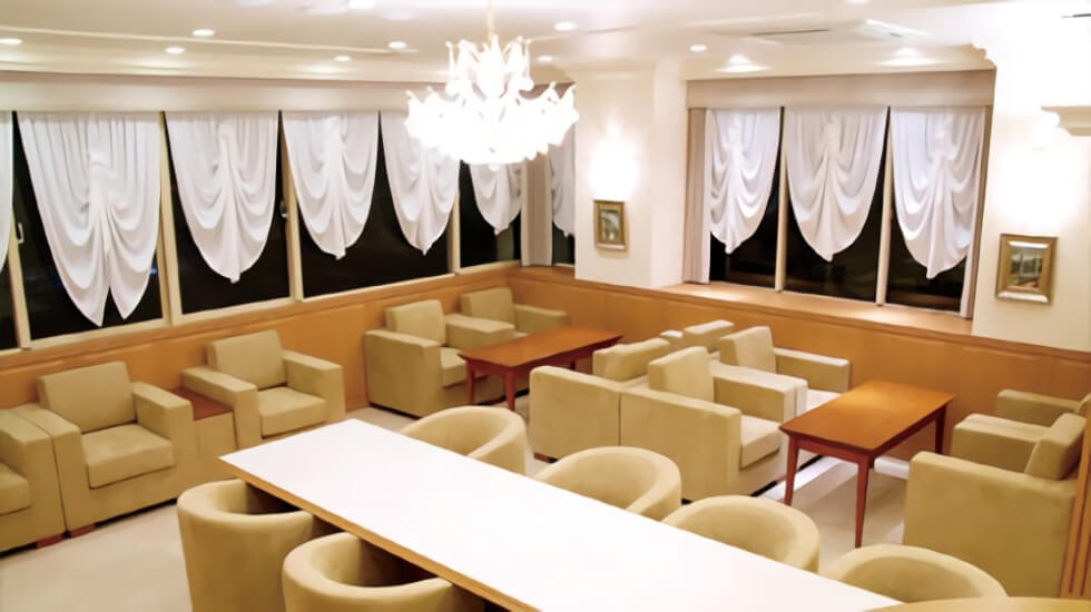 ファミリーメモリアル深井