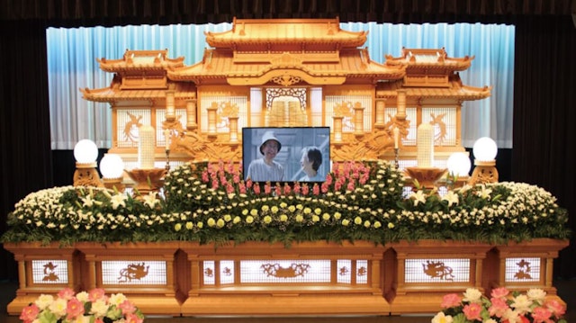 和泉府中メモリアルホール