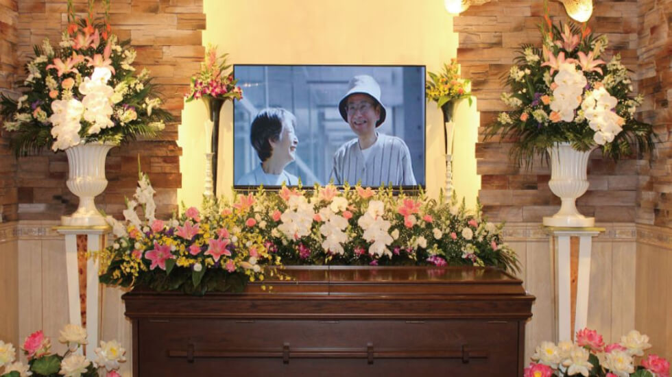 和泉府中メモリアルホール