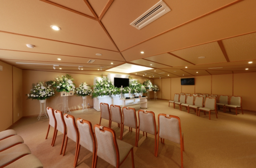 かずやコスメディア 小岱斎場桜ホール・家族葬ホール小岱