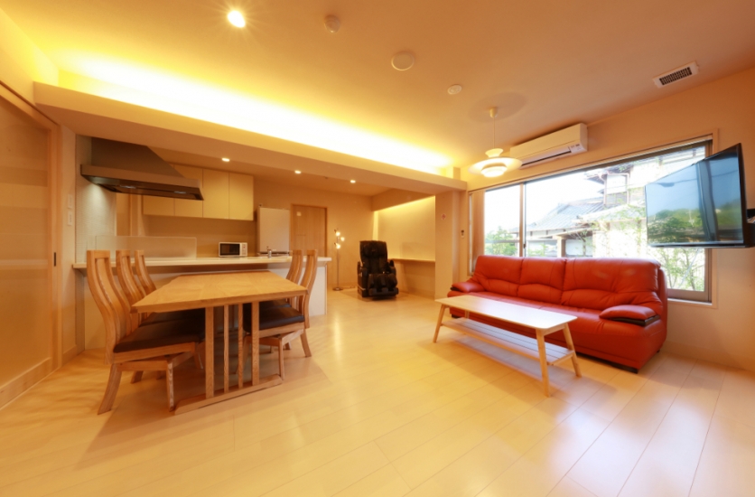 かずやコスメディア 小岱斎場桜ホール・家族葬ホール小岱