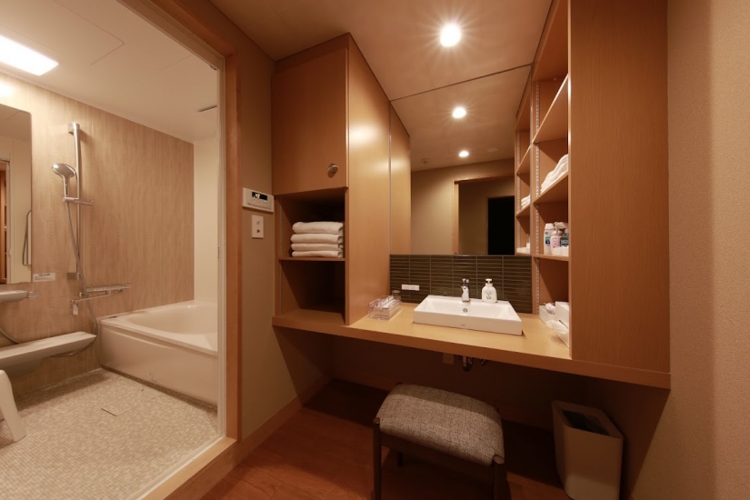 かずやコスメディア 有明斎場葵ホール・家族葬ホール有明