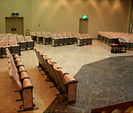 フェニックスホール 一日橋玉泉院