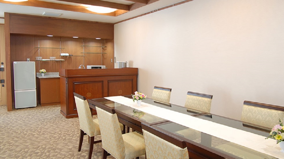 日典ラサ赤城野・別邸やすらぎ