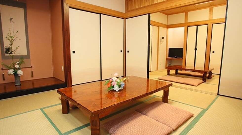 藤岡メモリードホール