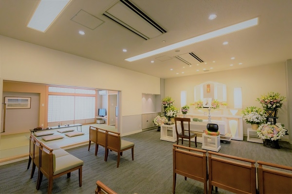 シティ・ホール焼山