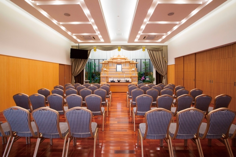 神埼メモリードホール