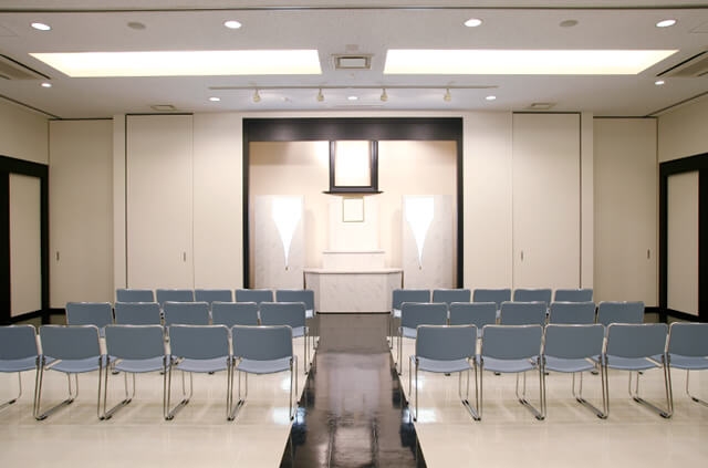 やわらぎ斎場 川沿