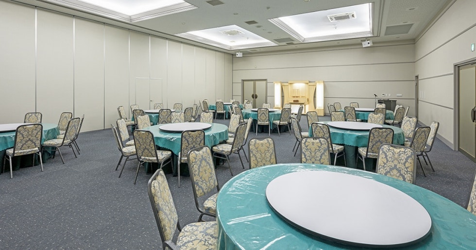 あおき郡山斎苑