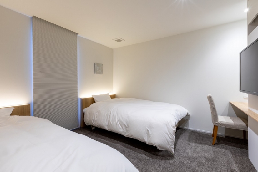 メモリードホール桜並木通り