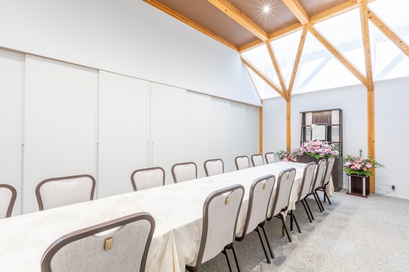 メモリードホール桜並木通り