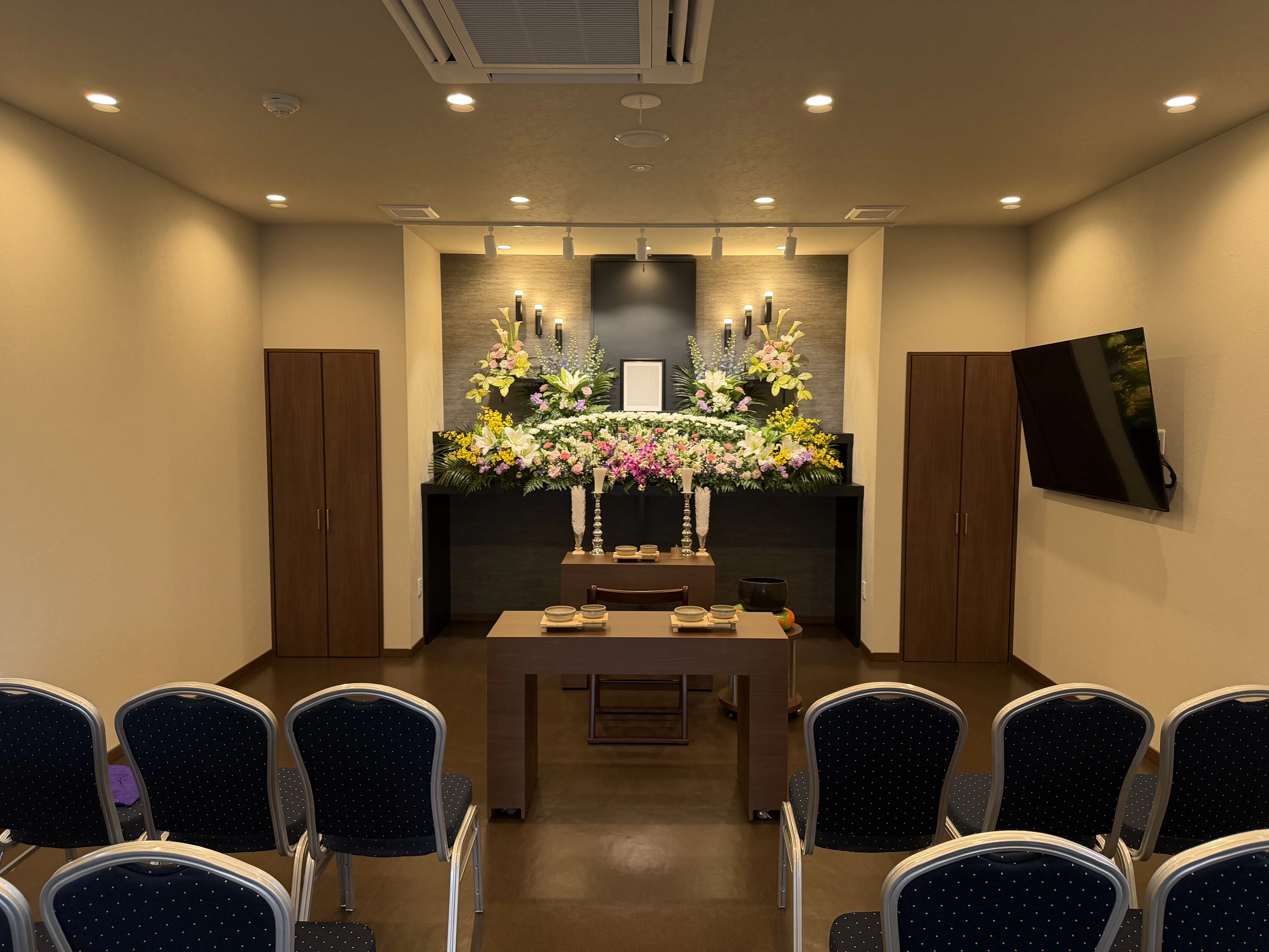 お葬式の公善社　家族葬のもみじ