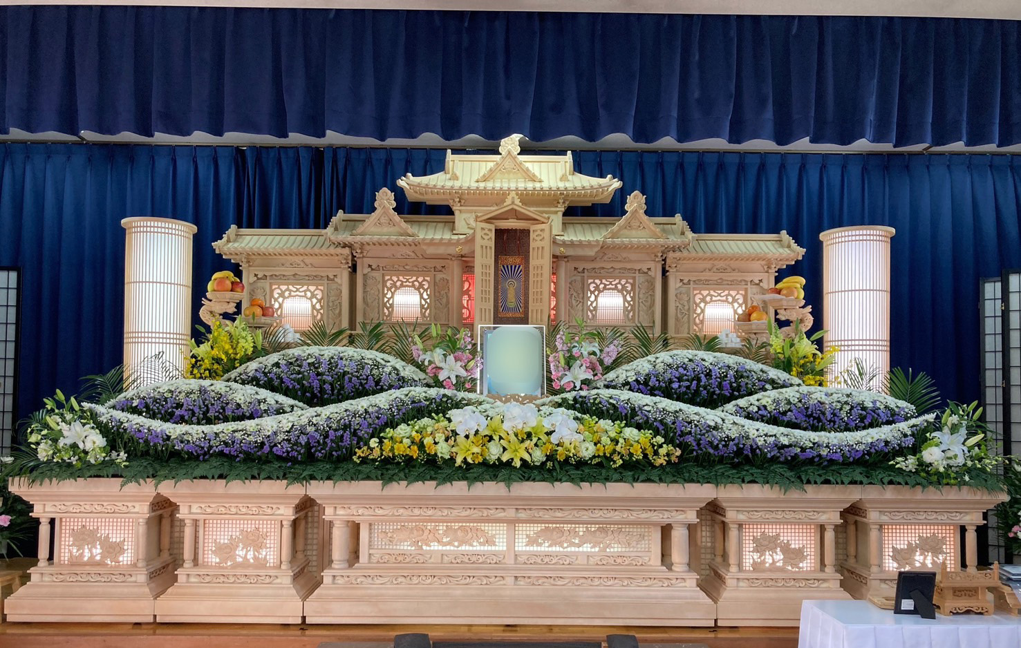 有限会社　荘厳社