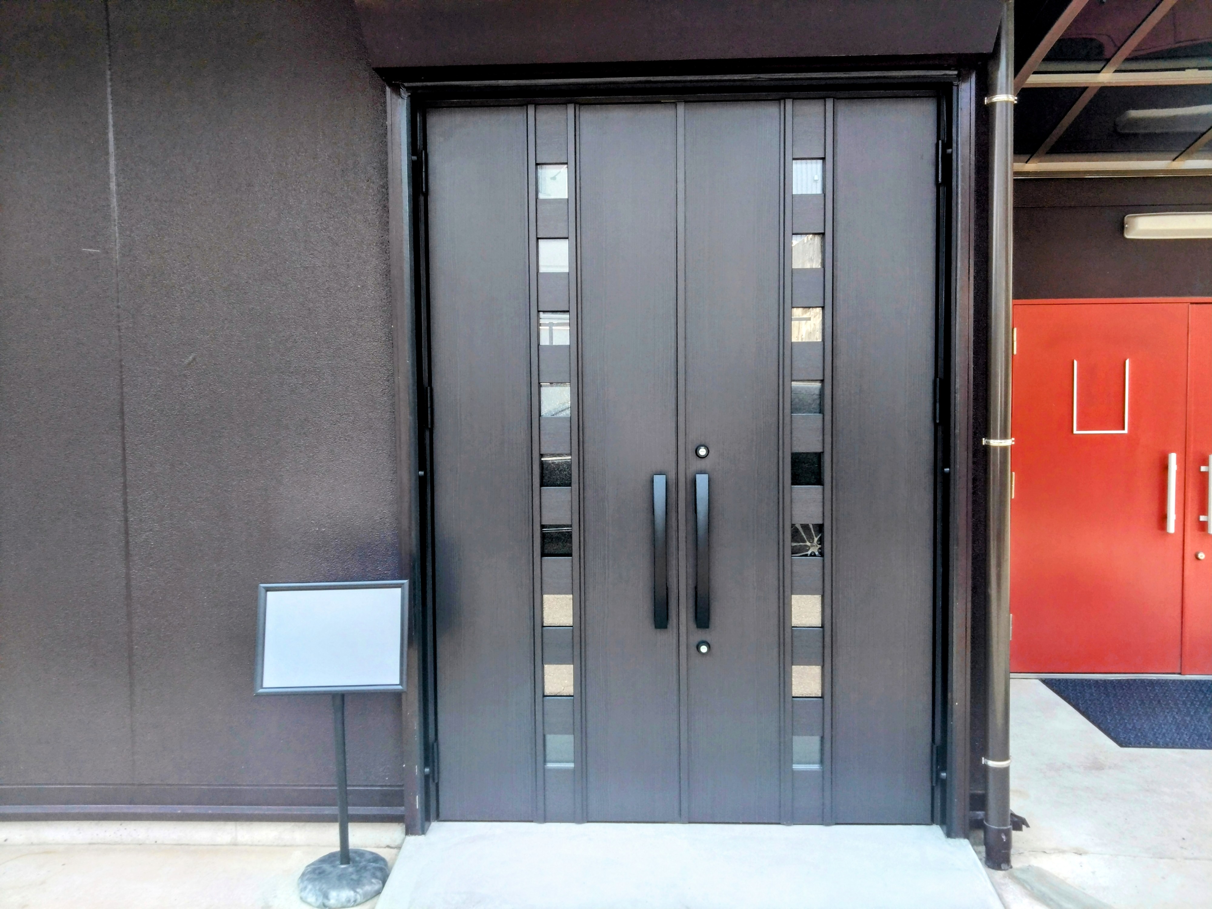 株式会社ファミリー・ホール